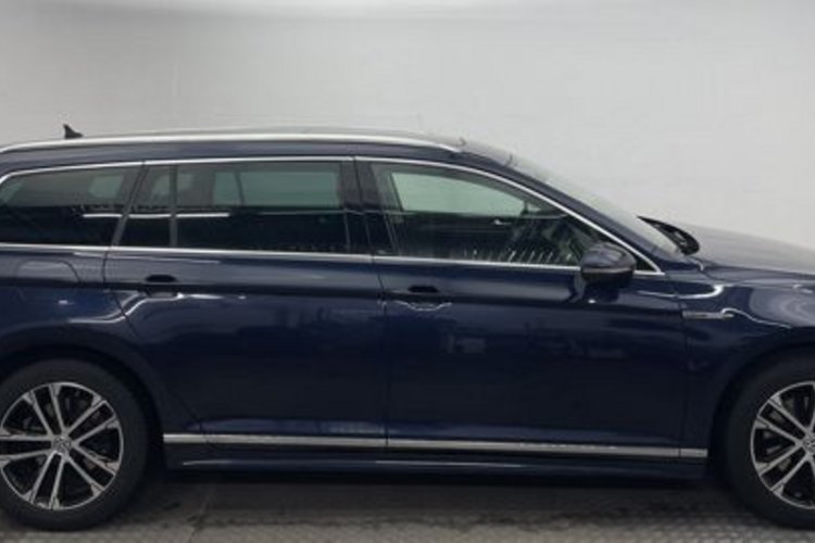 Volkswagen Passat Variant Passat Variant 2.0 TDI 4M R-Line PANO+STANDHZG+