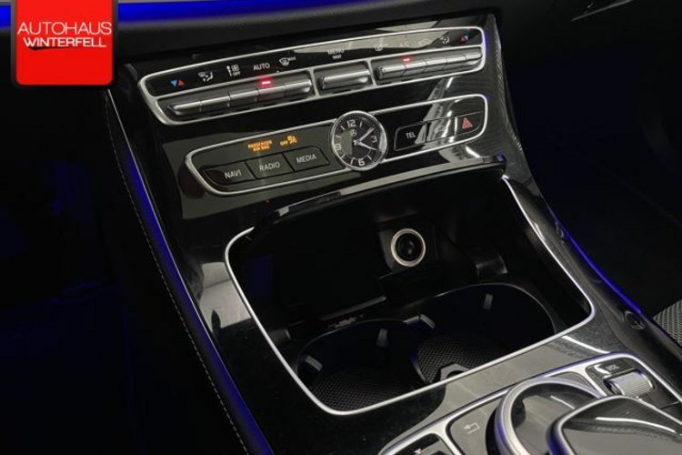 Mercedes-Benz E 220 E 220 d EXCLUSIVE SCHIEBEDACH+360+AHK+LED+3ZONEN