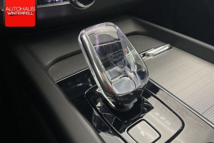 Volvo XC60 XC60 B4 AWD PLUS DARK PANO+AHK+MEMORY+H&amp;K+LED+
