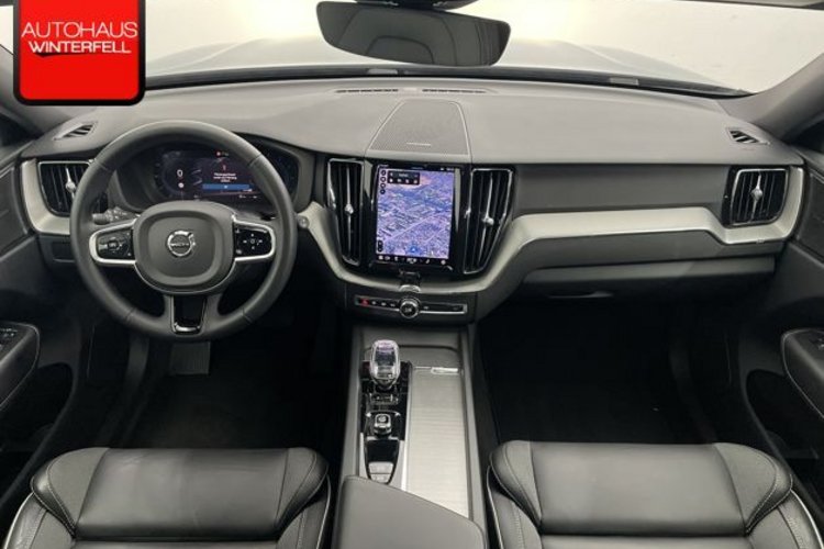 Volvo XC60 XC60 B4 AWD PLUS DARK PANO+AHK+MEMORY+H&amp;K+LED+