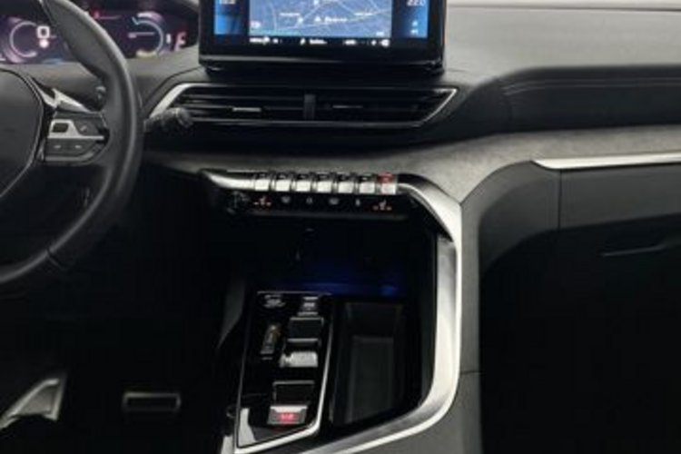 Peugeot 5008 5008 Hybrid 136 e-DSC GT BLACK TONE 7SITZ+PANO+