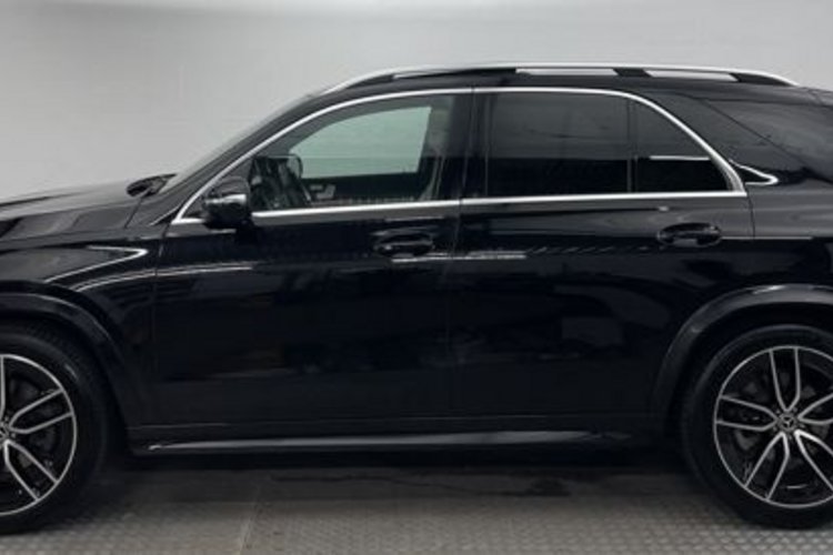 Mercedes-Benz GLE 400 GLE 400 d 4M AMG PANO+AHK+360+AIRMATIC+MEMO+BURM