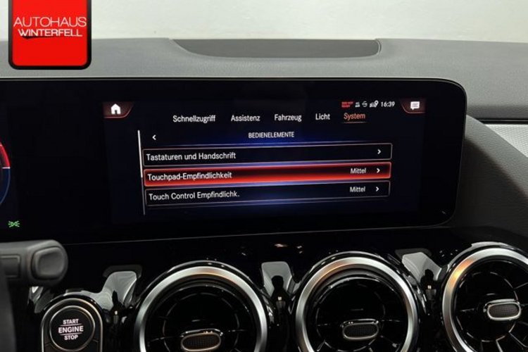 Mercedes-Benz GLA 250 GLA 250 e STYLE PANO+AHK+MULTIBEAM+KAMERA+DISTRO