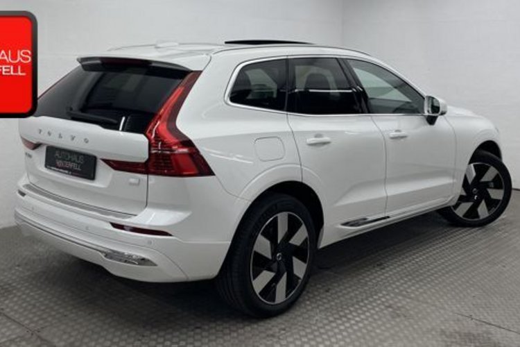 Volvo XC60 XC60 T8 ULTIMATE BRIGHT RECH AWD PANO+AHK+STANDH