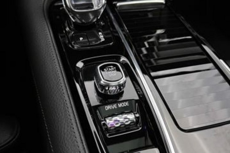 Volvo S90 S90 T8 RECHARGE AWD INSCRIPTION ESD+H&amp;K+KAMERA+