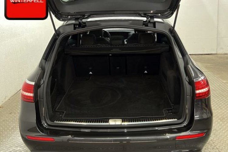 Mercedes-Benz E 200 E 200 T AVANTGARDE NIGHT PANO+MEMORY+KAMERA+LED+