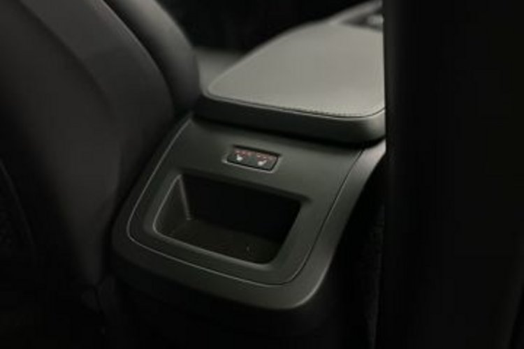 Volvo XC90 XC90 B5 D AWD Plus Dark 7SITZ+PANO+AHK+360+H&amp;K+