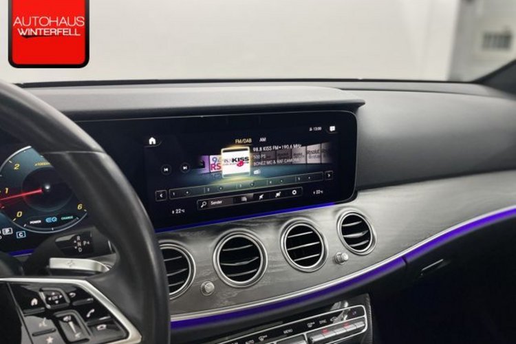 Mercedes-Benz E 220 E 220 d Avantgarde NIGHT ESD+KAMERA+AMBIENTE+LED