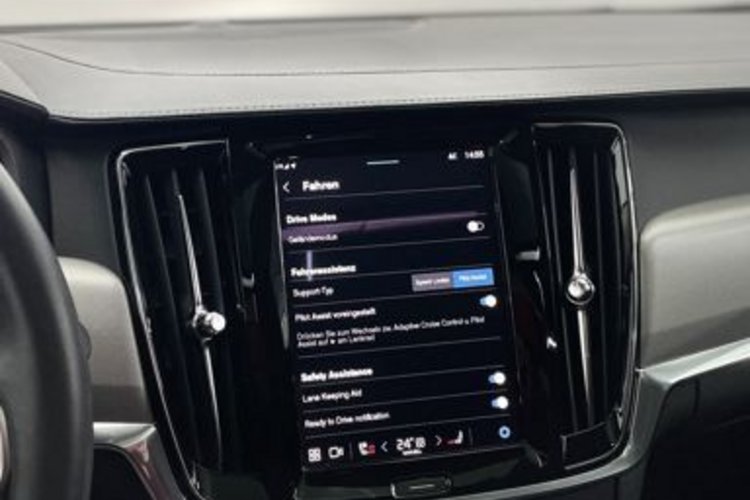 Volvo V90 Cross Country V90 Cross Country B5 Ultimate AWD PANO+STANDHEIZ