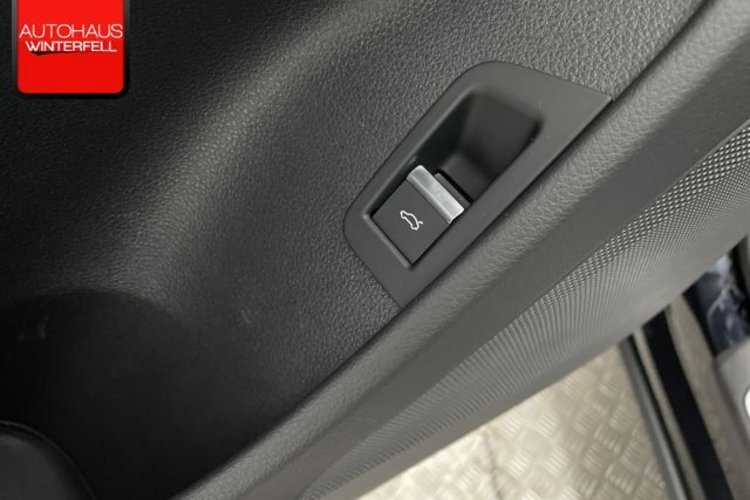 Audi Q8 Q8 50 TDI quattro S line PANO+AHK+LUFT+22Z+MEMO+