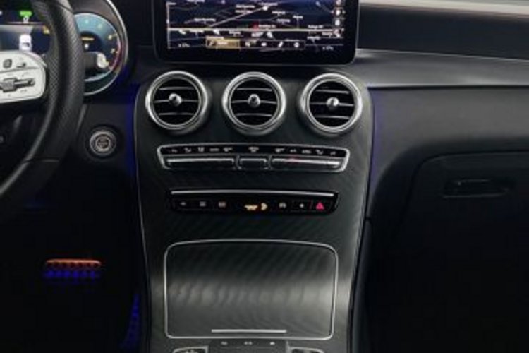 Mercedes-Benz GLC 200 GLC 200 4M COUPE AMG PLUS NIGHT DIGITAL+KEYLESS+