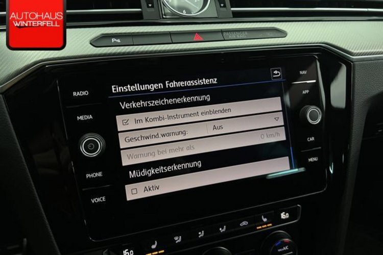 Volkswagen Passat Variant Passat Variant 2.0 TSI R-Line KAMERA+KEYLESS+ACC