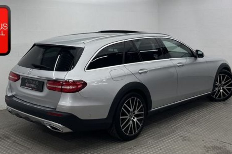 Mercedes-Benz E 220 E 220 d 4M T AVANTGARDE ALL-TERRAIN PANO+LUFT+