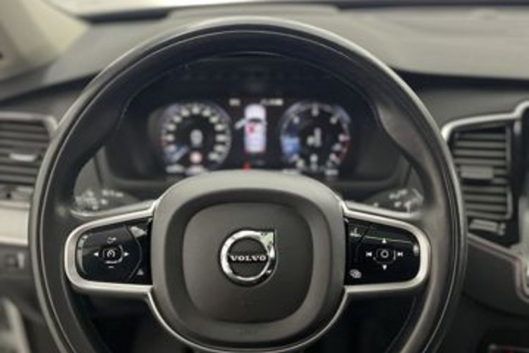 Volvo XC90 XC90 B5 D AWD 7SITZ+PANO+LUFT+360+HUD+H/K+4-ZONE