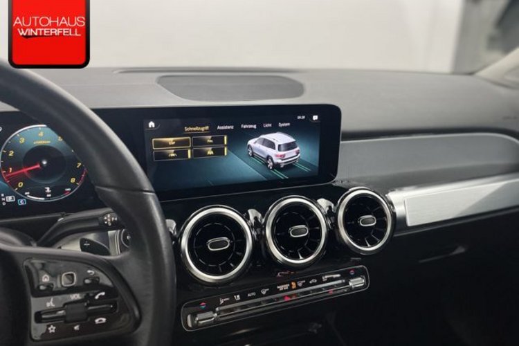 Mercedes-Benz GLB 200 GLB 200 7SITZ+PANO+AHK+MEMO+KAMERA+DISTRONIC+