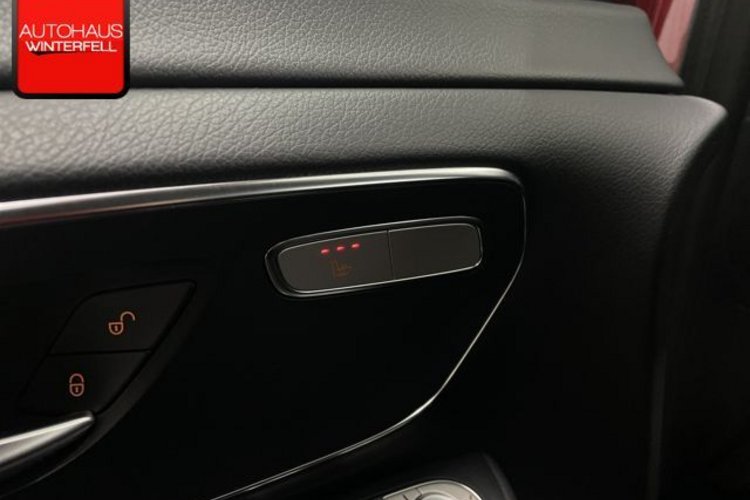 Mercedes-Benz V 220 V 220 d LANG 4M DESIGN 7SITZ+AHK+LUGANO+KAMERA+