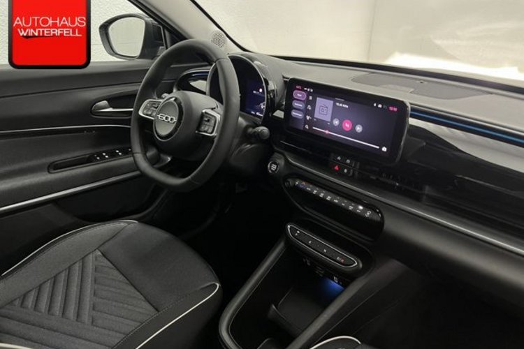 Fiat 600 600 HYBRID 1.2 T3 DCT VOLL-LED+KAMERA+SITZHEIZUN