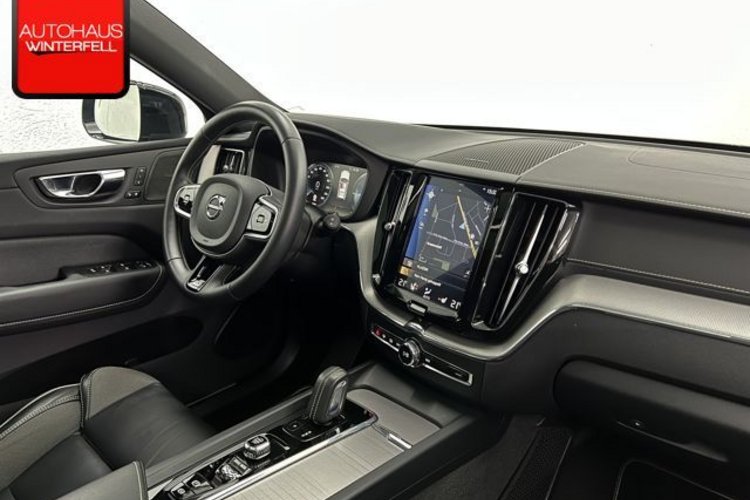 Volvo XC60 XC60 T8 AWD R-DESIGN PANO+LUFT+22Z+HUD+H&amp;K+STAND
