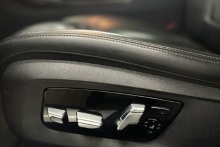 BMW 740 740 i GLASDACH+AKTIV-LENK+LASER+360+HUD+MEMO+