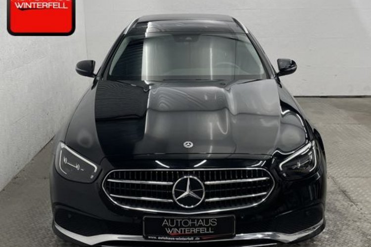 Mercedes-Benz E 220 E 220 d T 4M AVANTGARDE PANORAMA+AHK+LED+MEMORY+