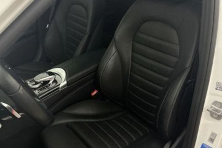 Mercedes-Benz C 300 C 300 de AMG NIGHT CARBON PANO+SITZKLIMA+KAMERA+
