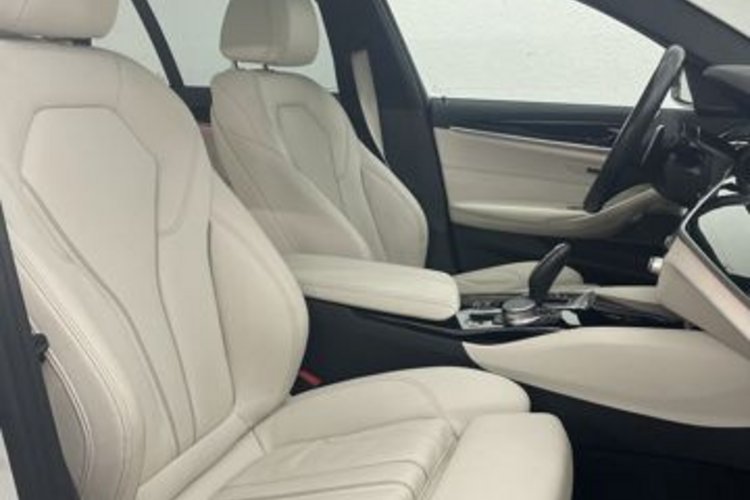 BMW 530 530 d xDrive Touring M SPORT PANO+LASER+SOFT+H/K