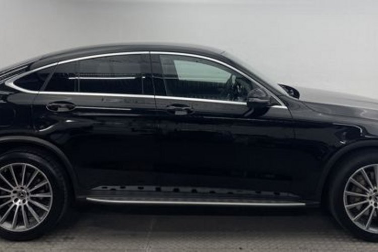 Mercedes-Benz GLC 300 GLC 300 d 4M COUPE AMG 20Z+HUD+360+LED+TRITTBRET
