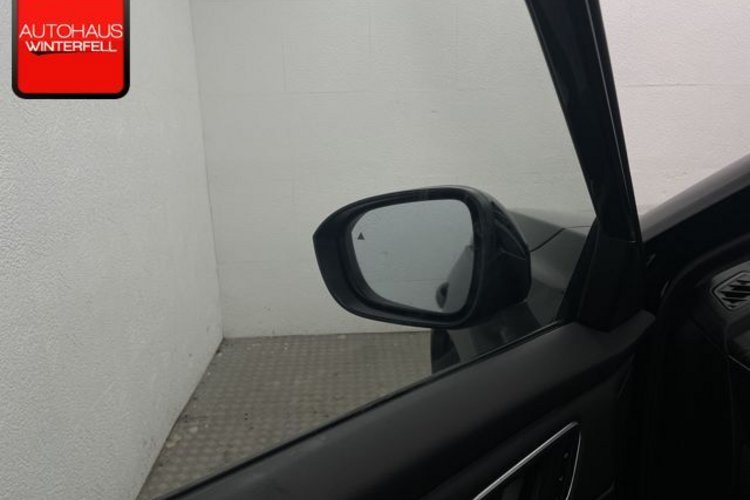 Nissan X-Trail X-Trail 1.5 VC-T Tekna 7SITZ+BOSE+MEMO+CARPLAY+