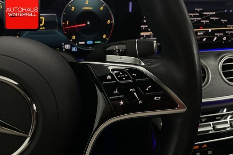 Mercedes-Benz E 220 E 220 d Avantgarde NIGHT ESD+KAMERA+AMBIENTE+LED