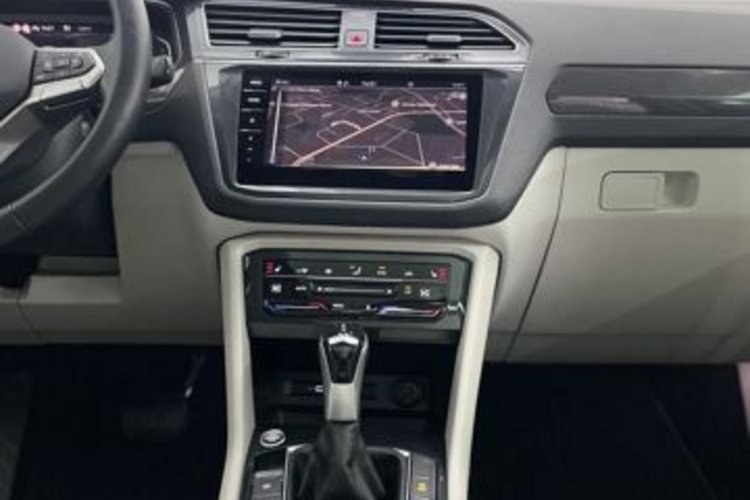 Volkswagen Tiguan Tiguan 2.0 4M Elegance PANO+IQ-LIGHT+AHK+MEMORY+