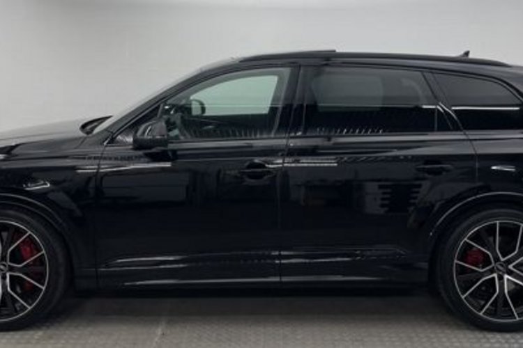 Audi SQ7 SQ7 4.0 TFSI qu 7SITZ+PANO+CARBON+AHK+STANDHZG+