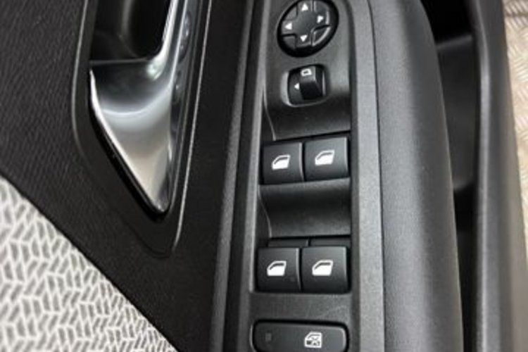 Citroën C4 C4 Hybrid 100 ë-DSC6 YOU KAMERA+NAVI+CARPLAY+DAB