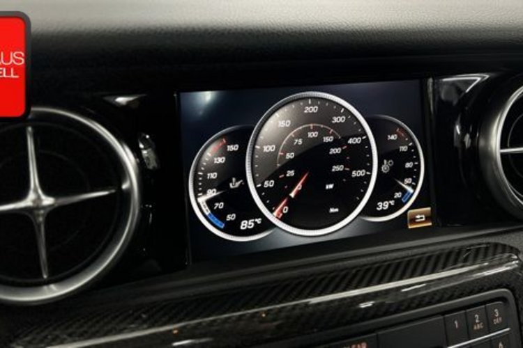 Mercedes-Benz SLC 43 AMG SLC 43 AMG PERFOR CARBON KAMERA+MEMO+KEYLESS