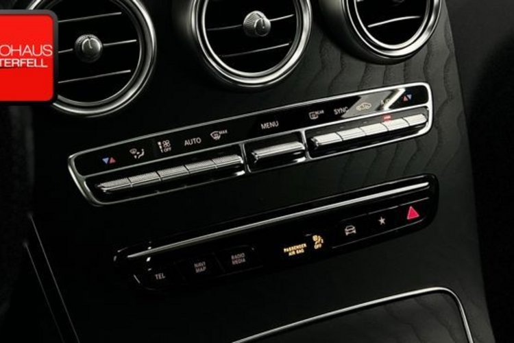 Mercedes-Benz GLC 300 GLC 300 4M AMG NIGHT PANO+AHK+MEMORY+KAMERA+LED+