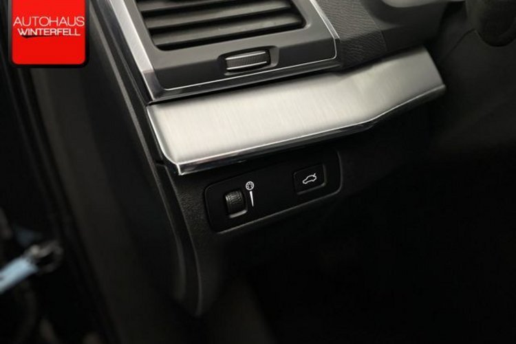 Volvo XC90 XC90 B5 AWD 7SITZER+AHK+H&amp;K+KAMERA+MEMORY+LED+