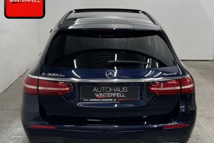 Mercedes-Benz E 300 E 300 de T 4M AMG NIGHT PANO+AHK+HUD+DISTRONIC+