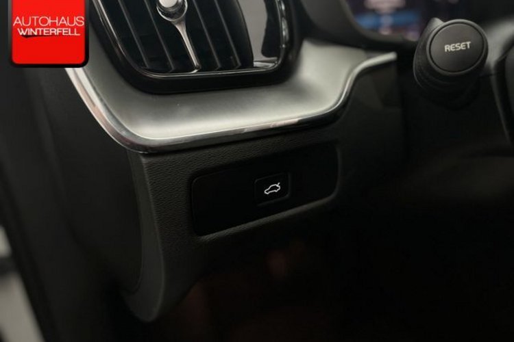 Volvo XC60 XC60 B4 D AWD AHK+KAMERA+GOOGLE+KEYLESS+