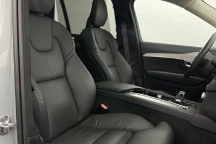 Volvo XC90 XC90 T8 ULTIMATE BRIGHT RECH AWD 7SITZ+PANO+AHK+