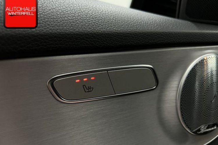 Mercedes-Benz C 300 C 300 e AMG NIGHT PANO+AIRMATIC+KEYLESS+KAMERA+