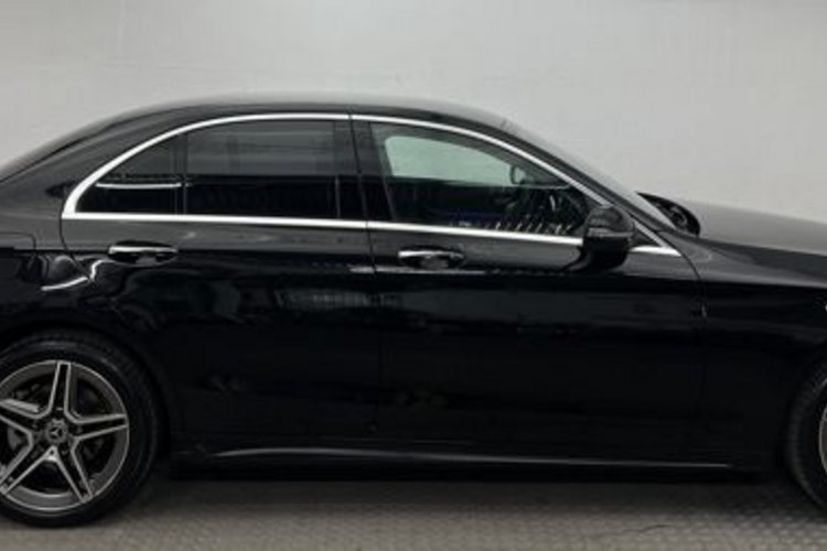 Mercedes-Benz C 220 C 220 d AMG LINE KAMERA+MULTIBEAM+KEYLESS+DISTRO