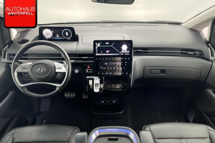 Hyundai STARIA STARIA 2.2 CRDi SIGNATURE AWD 7SITZ+PANO+ACC+