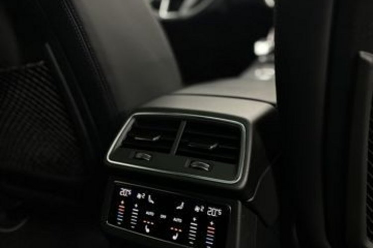 Audi A6 A6 Avant 55 TFSI e qu S line PANO+AHK+TV+NACHT+