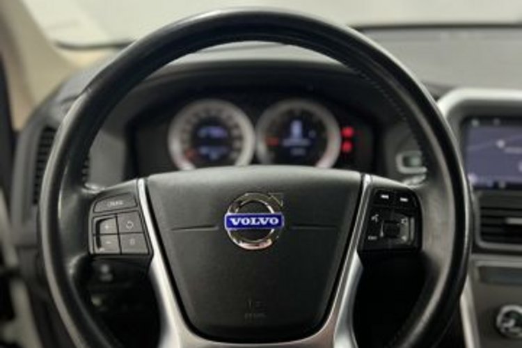 Volvo XC60 XC60 D4 AWD BI-XENON+MEMO+RTI-NAVI+TEMPOMAT+