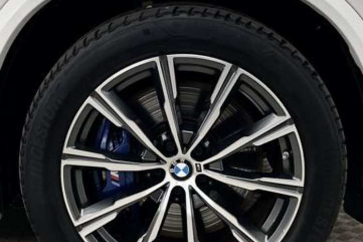 BMW X5 X5 xDrive 45e M SPORT PANO+LASER+HUD+2-ACHS-LUFT