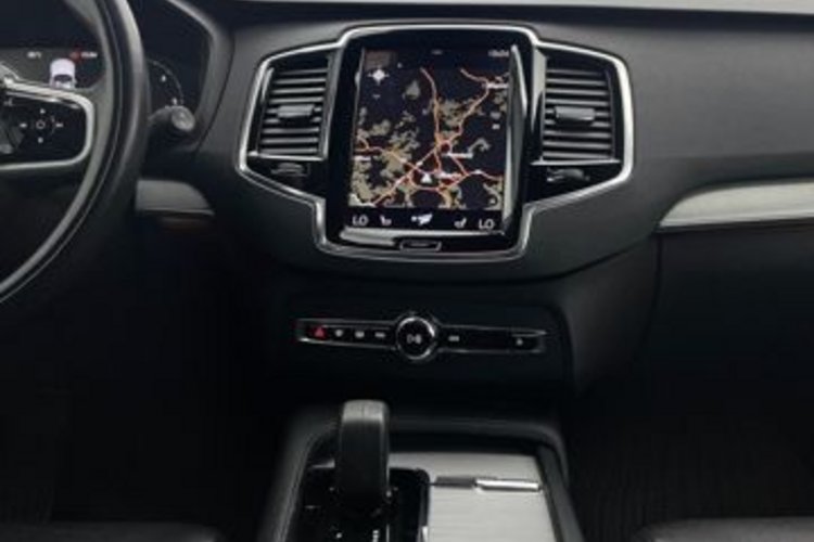 Volvo XC90 XC90 B5 D AWD 7SITZER+AHK+MEMORY+360+KEYLESS+