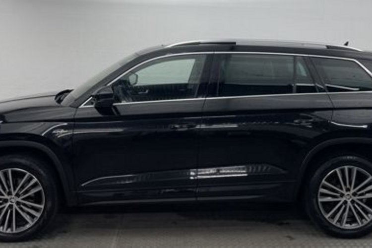 Skoda Kodiaq Kodiaq 2.0 TDI DSG L&amp;K 7SITZ+PANO+AHK+STANDHZG+