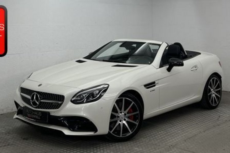 Mercedes-Benz SLC 43 AMG SLC 43 AMG PERFOR CARBON KAMERA+MEMO+KEYLESS