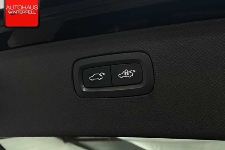 Volvo XC90 XC90 T8 AWD Recharge RDesign 7SITZ+AHK+KEYLESS+