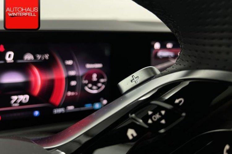 Mercedes-Benz GLA 220 GLA 220 4M AMG ADVANCED PLUS PANO+STANDH+MEMO+