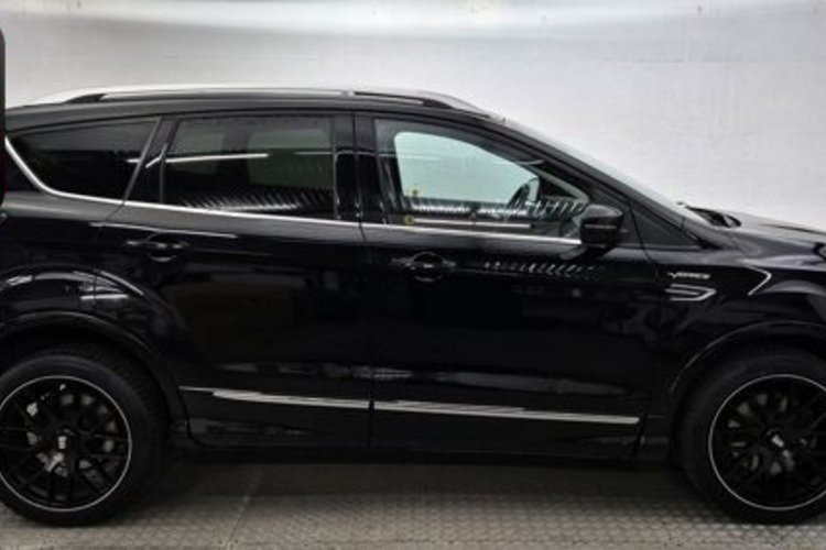 Ford Kuga Kuga 2.0 TDCi 4x4 Aut. Vignale PANO+AHK+KAMERA+